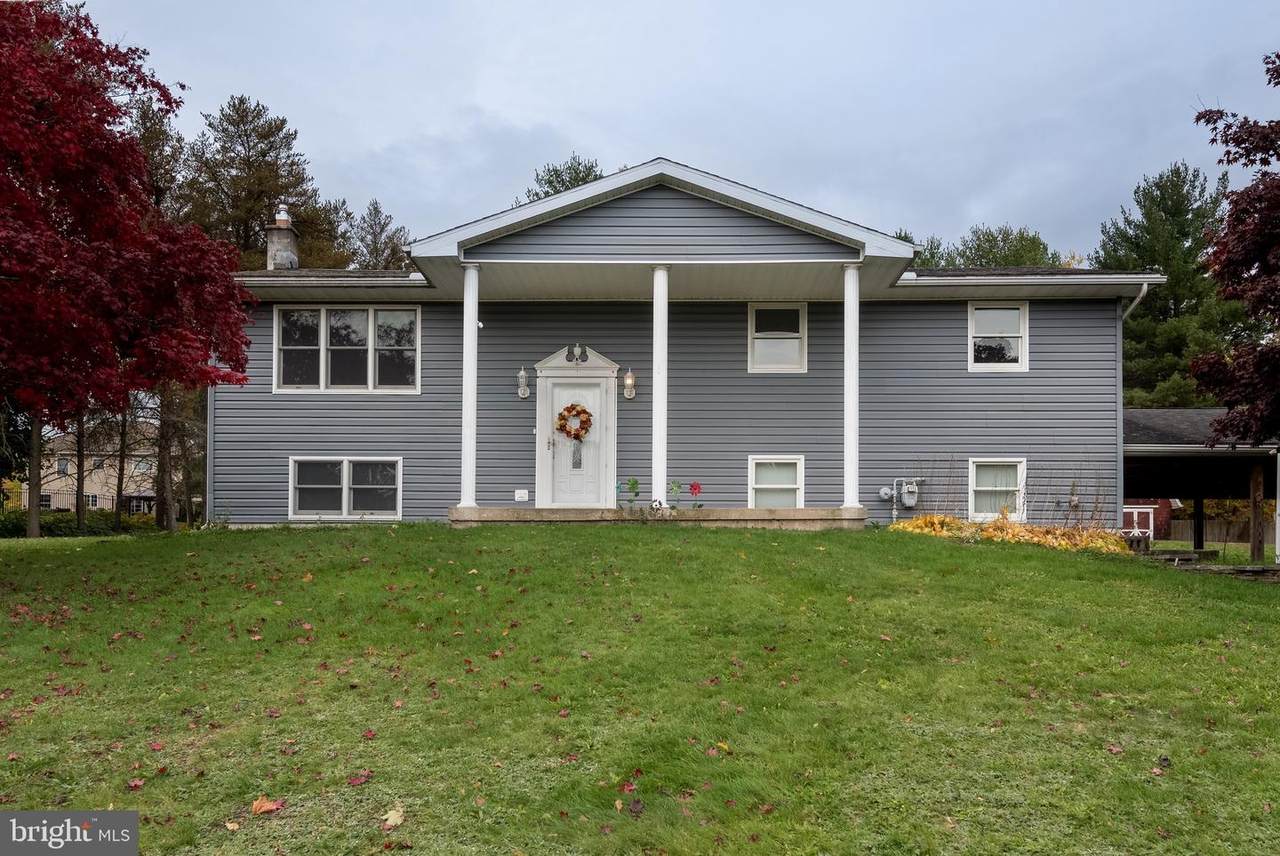 220 Moosic St - Photo 1