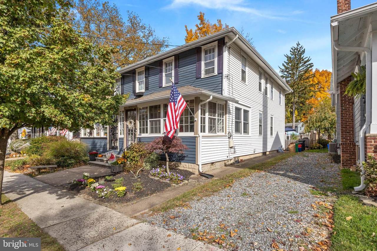125 Colonial Avenue - Photo 1