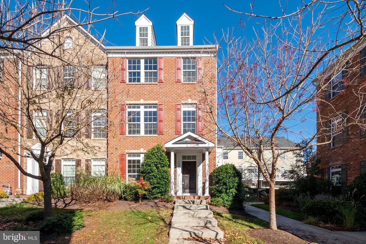 3825 Maher Manor - Photo 1
