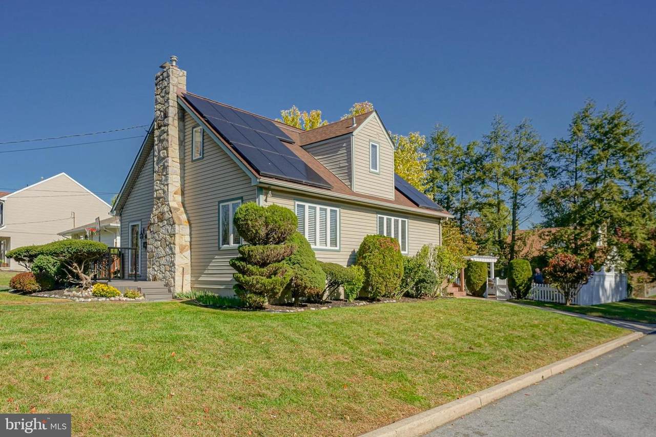1002 Arline Avenue - Photo 1