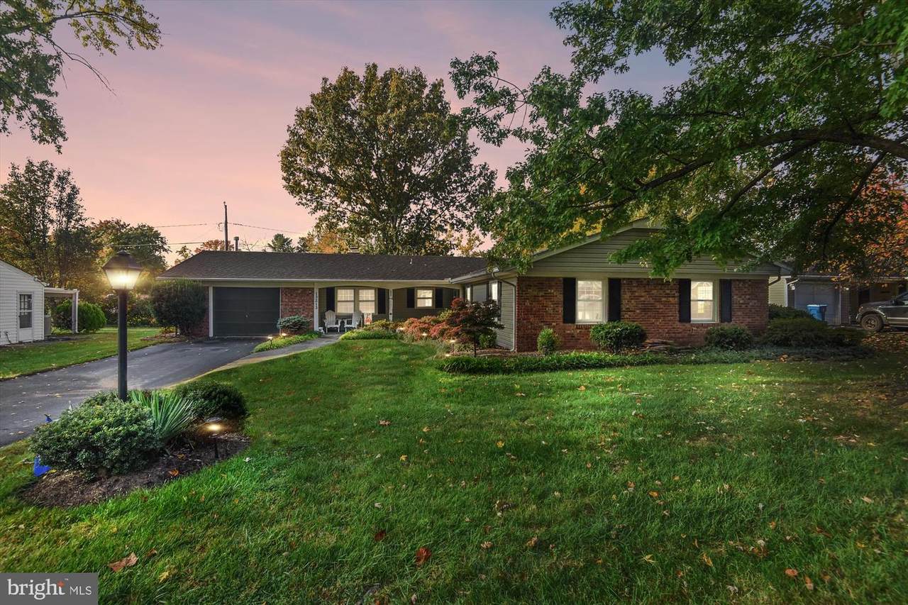 13213 Moss Ranch Lane - Photo 1