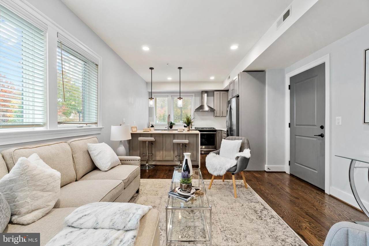4121 9TH Street - Photo 1