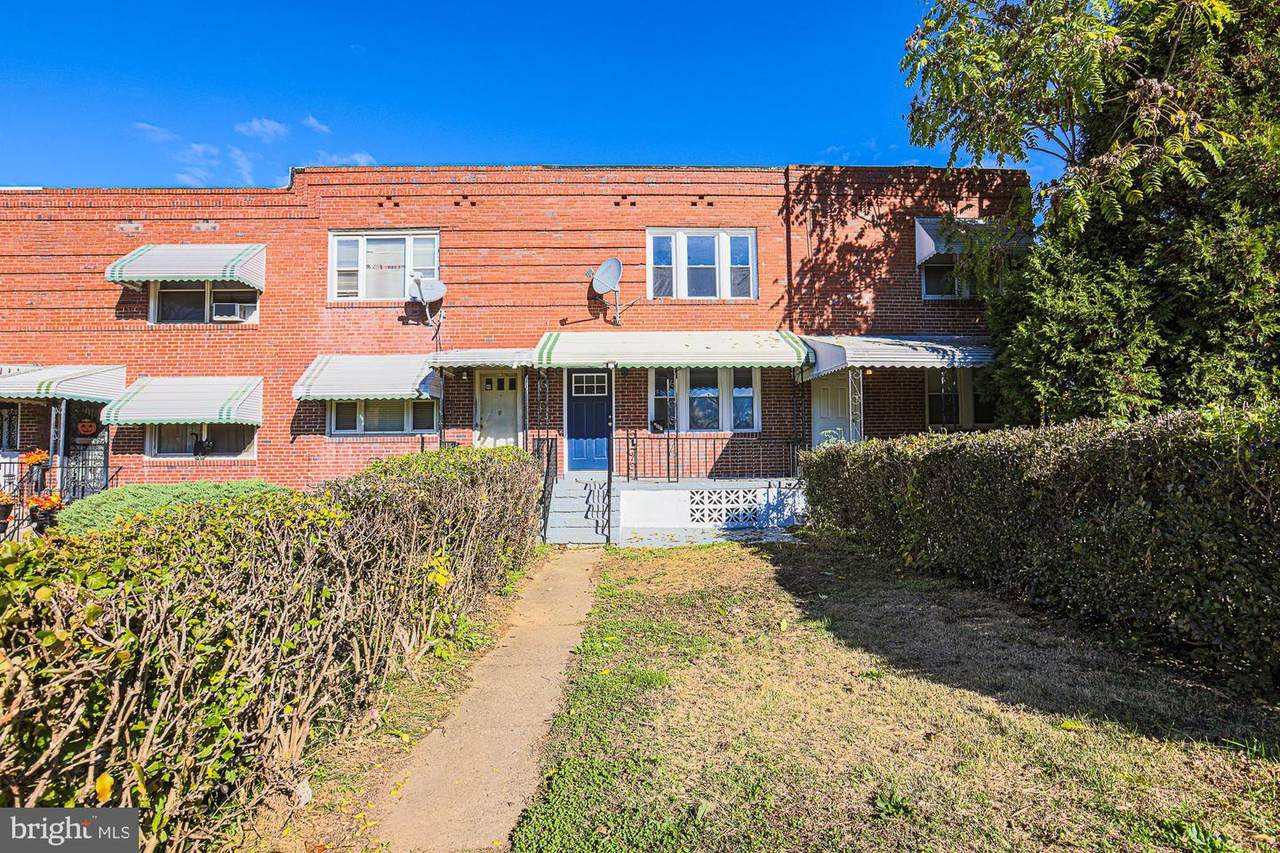 2502 Riggs Avenue - Photo 1
