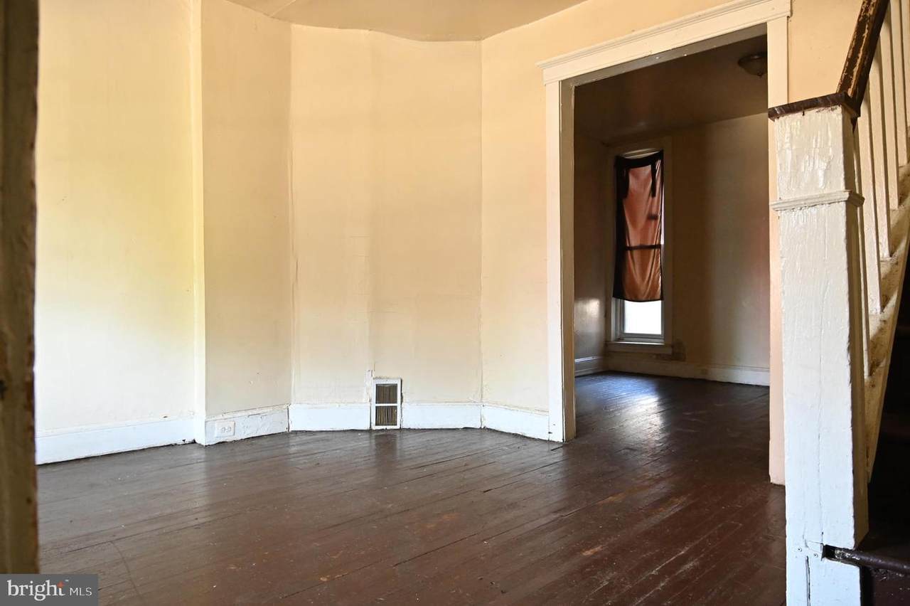 1925 60TH Street - Photo 1