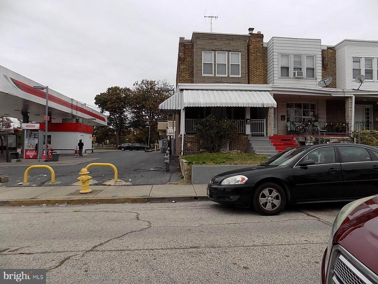 1611 Crosslynne Avenue - Photo 1