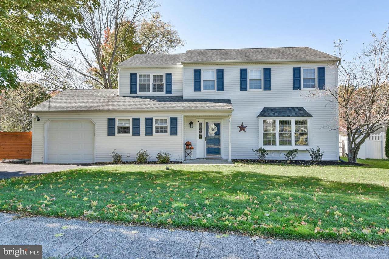 387 Alberts Way - Photo 1