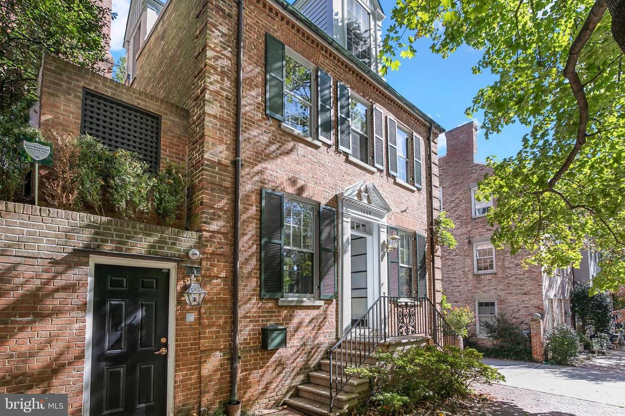 1689 34TH Street - Photo 1