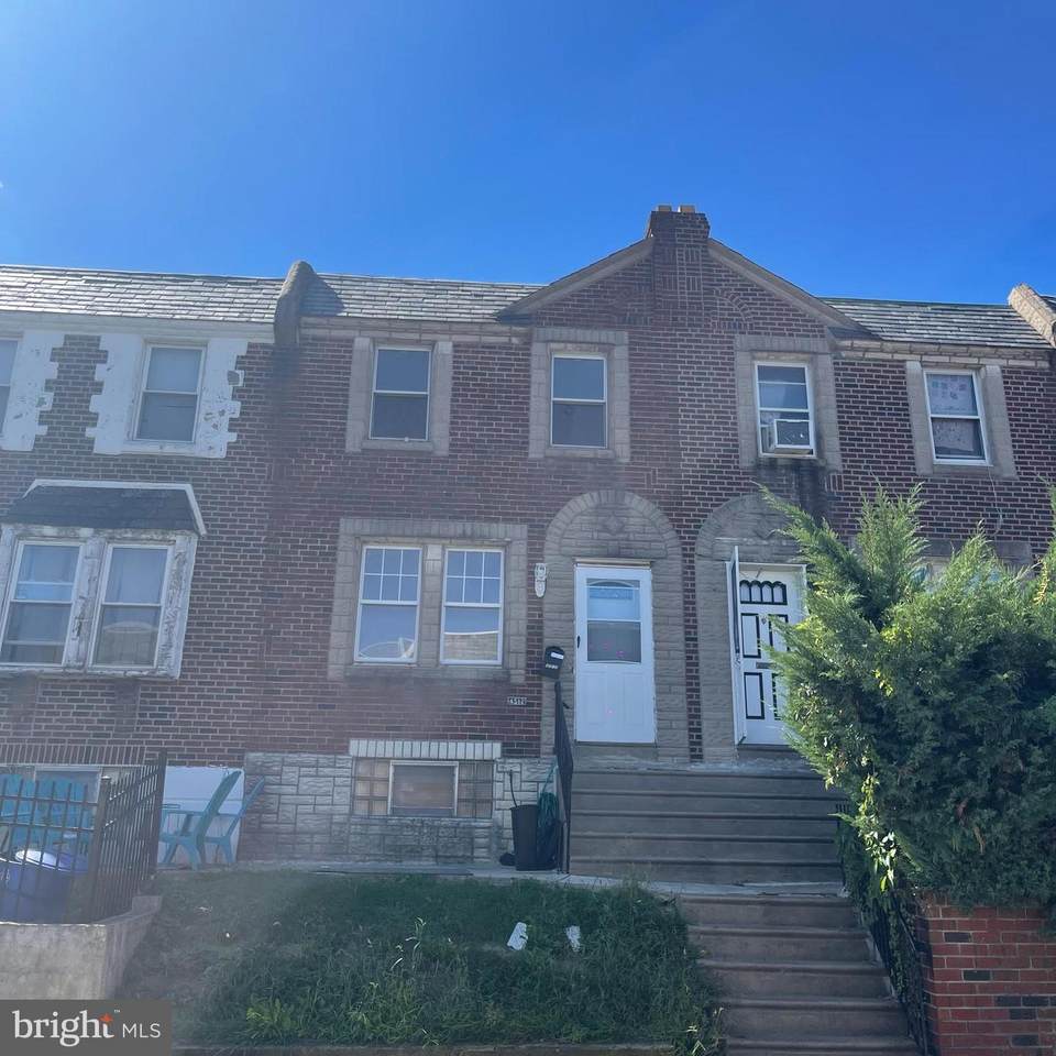4512 Vista Street - Photo 1