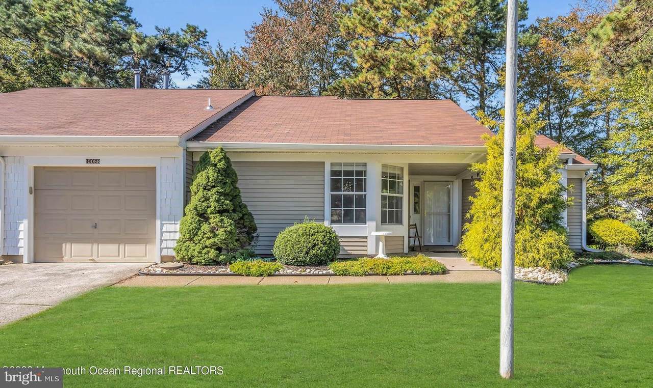 1005-B Buckingham Drive - Photo 1