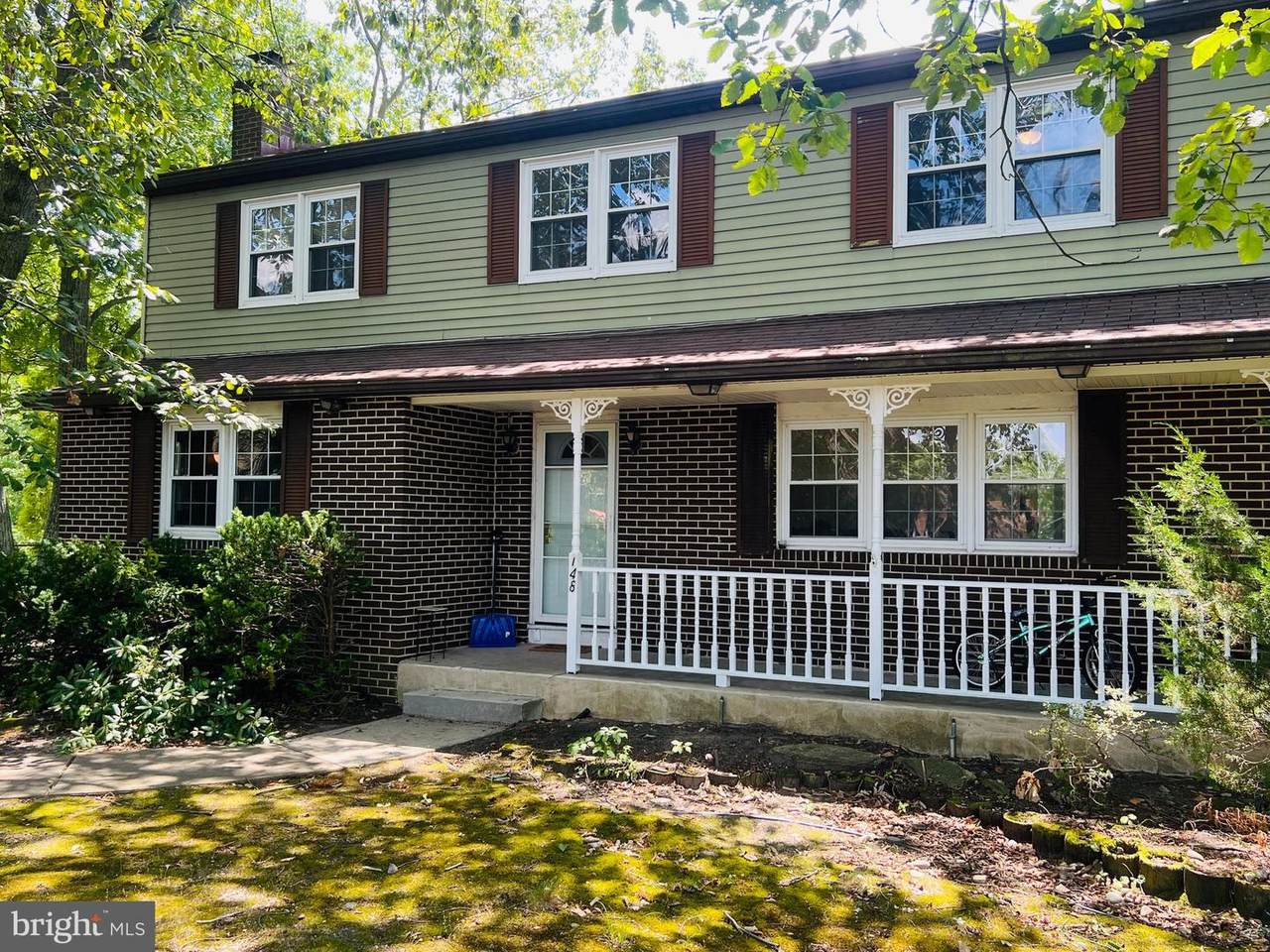 148 Diamond Avenue - Photo 1