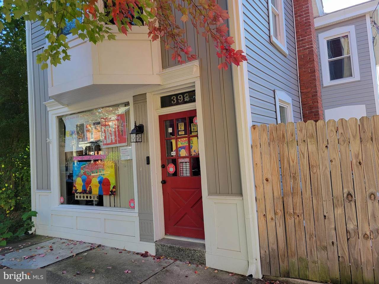 392 Charlotte Street - Photo 1