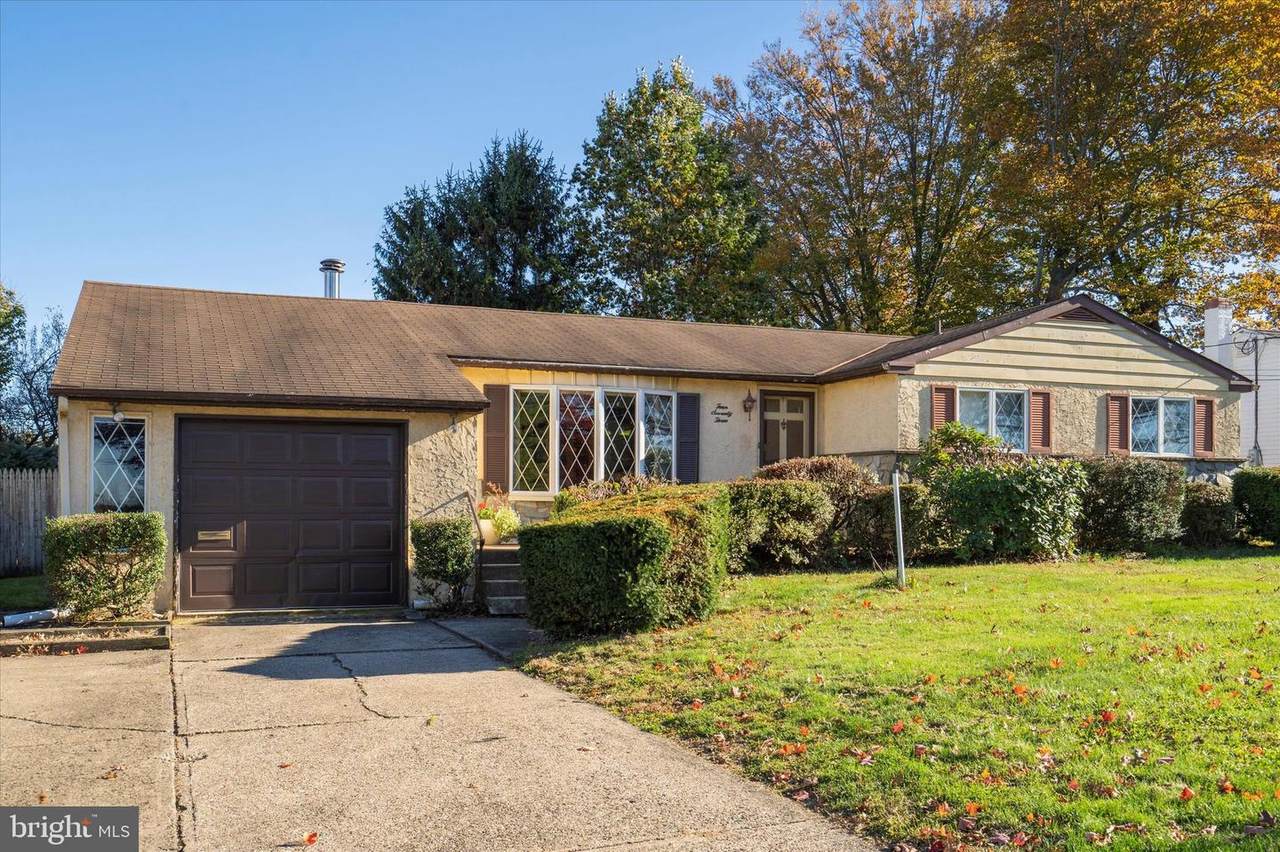 473 Valley Road - Photo 1