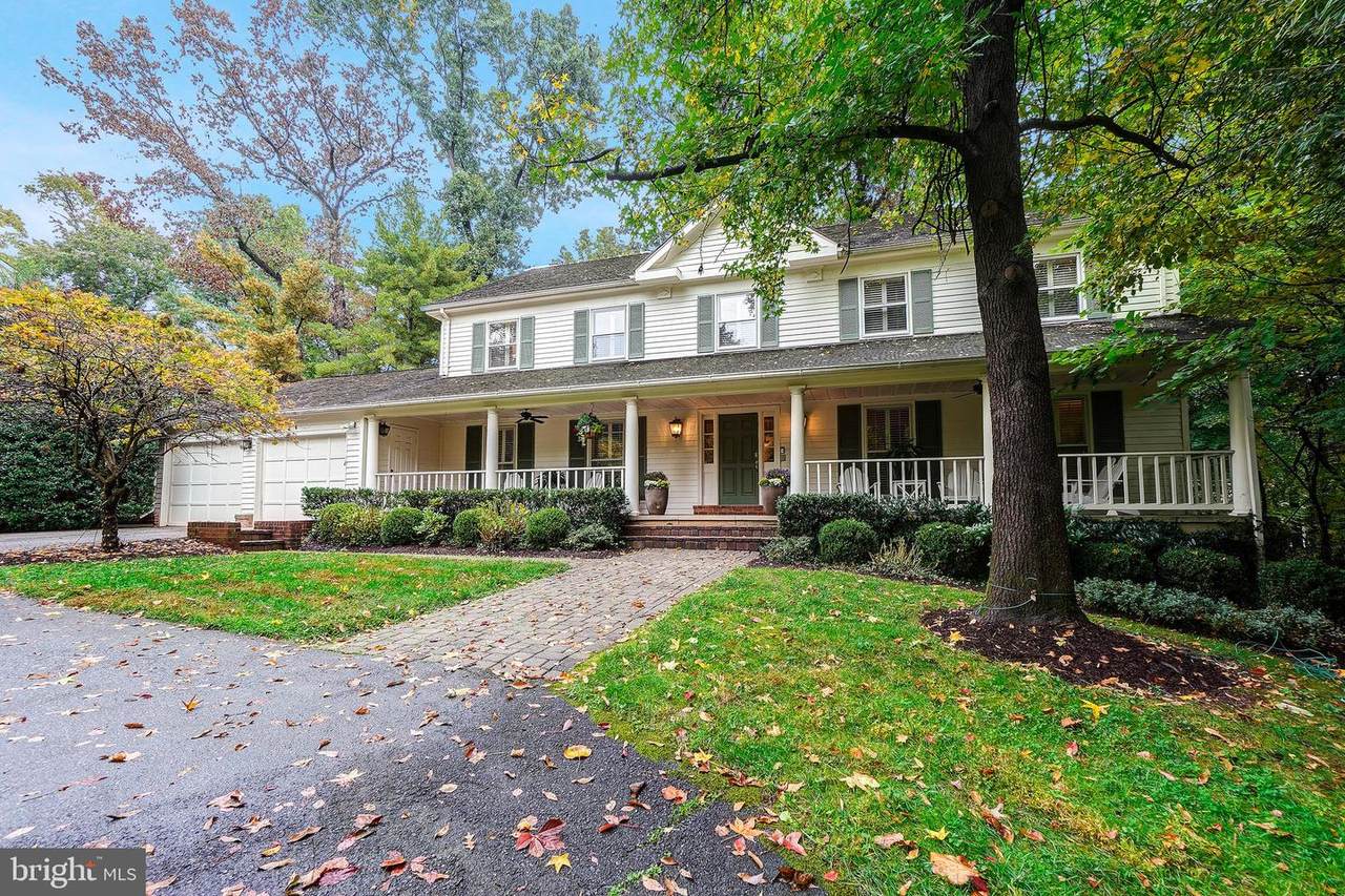 11205 Fall River Court - Photo 1
