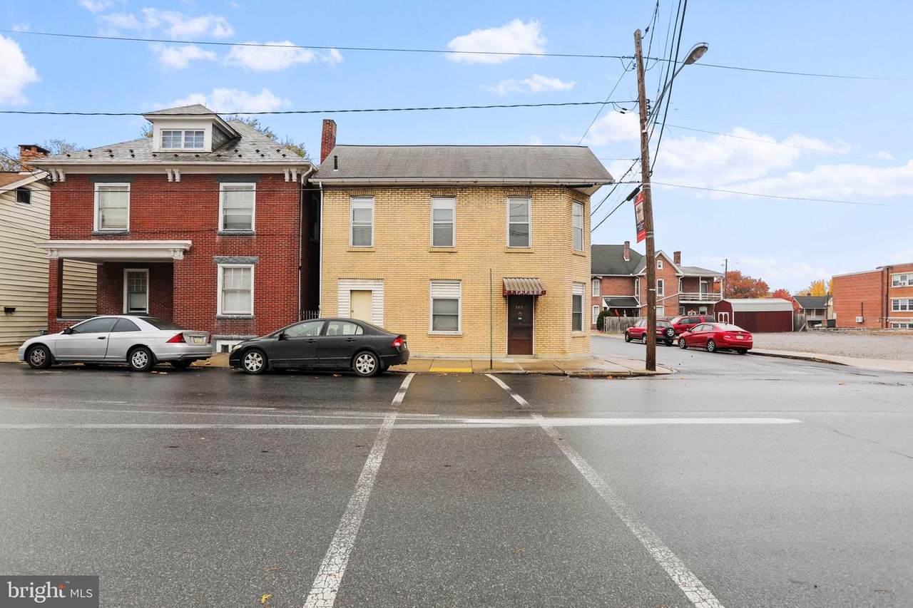 387 Philadelphia Avenue - Photo 1