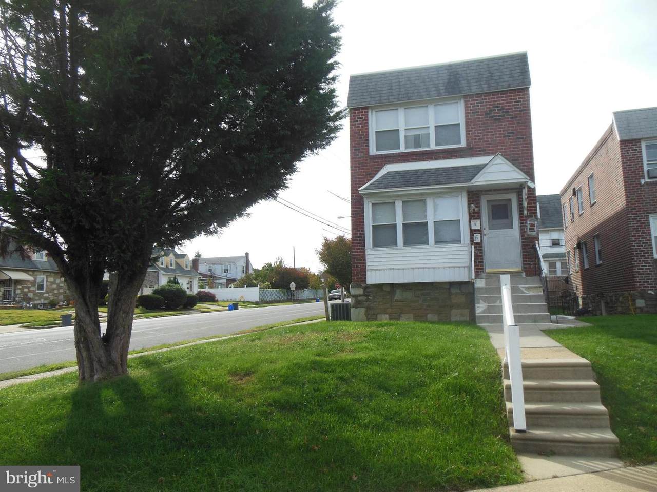 1868 Glendale Avenue - Photo 1