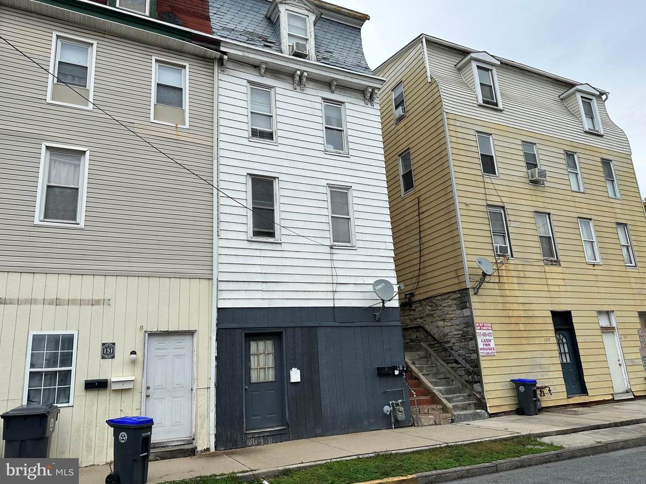 153 2ND Street - Photo 1