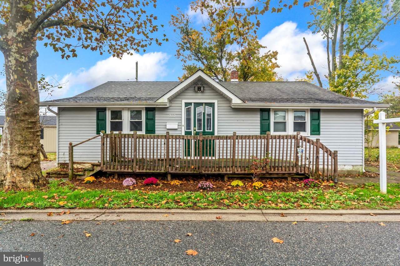 322 Lafayette Road - Photo 1