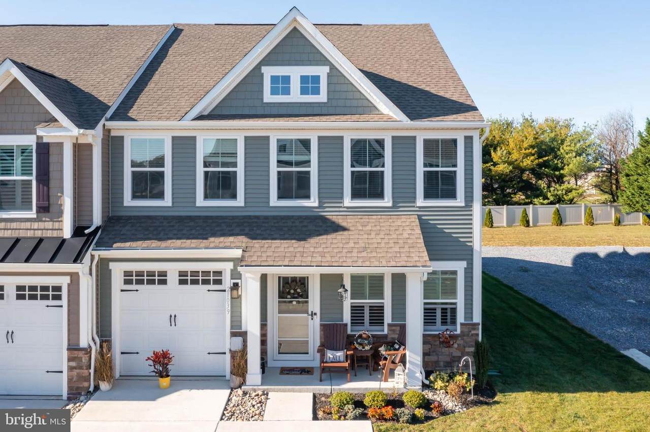 21039 Wavecrest Terrace - Photo 1