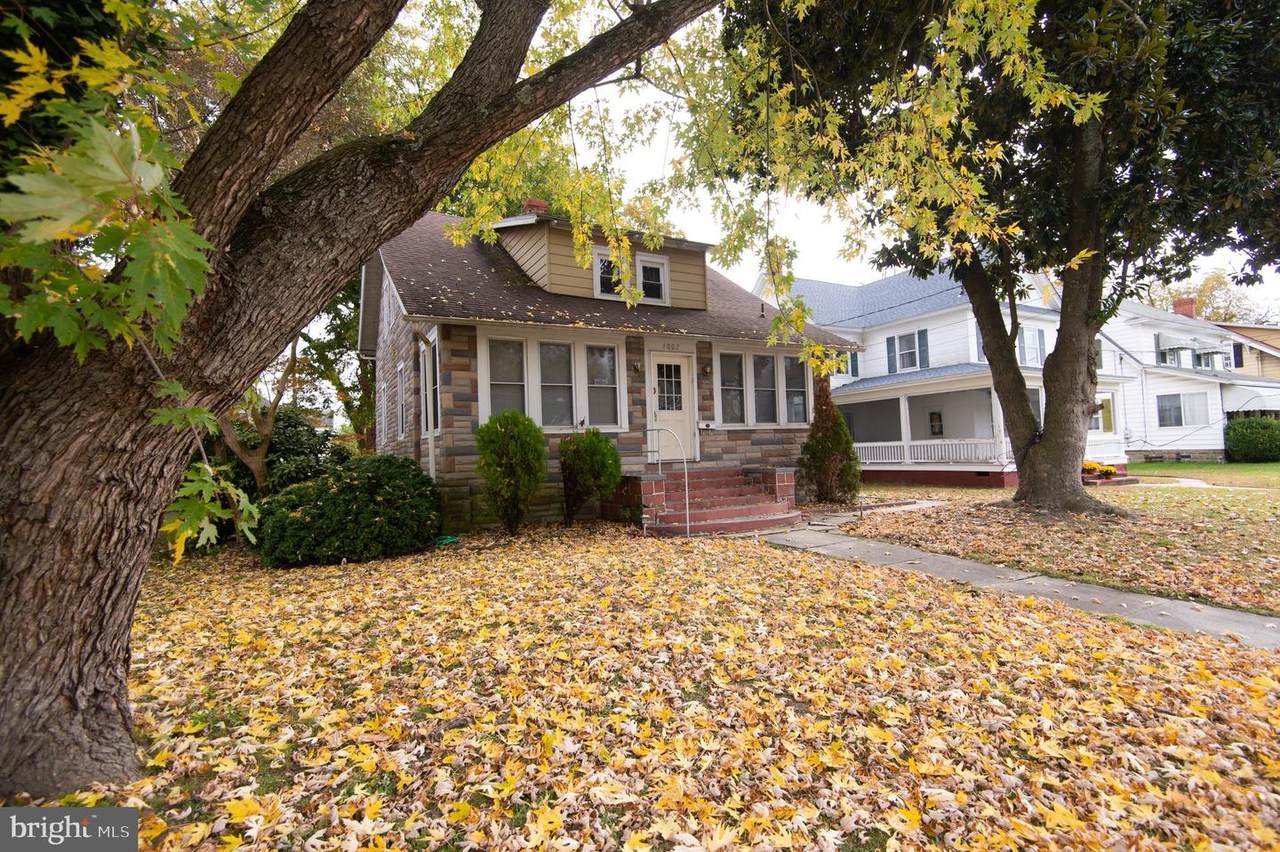 1002 Race Street - Photo 1