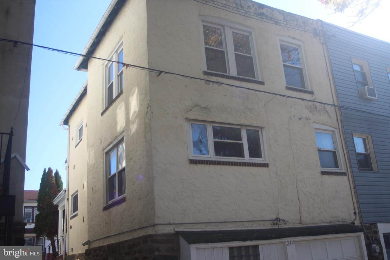 244 Wabash Avenue - Photo 1