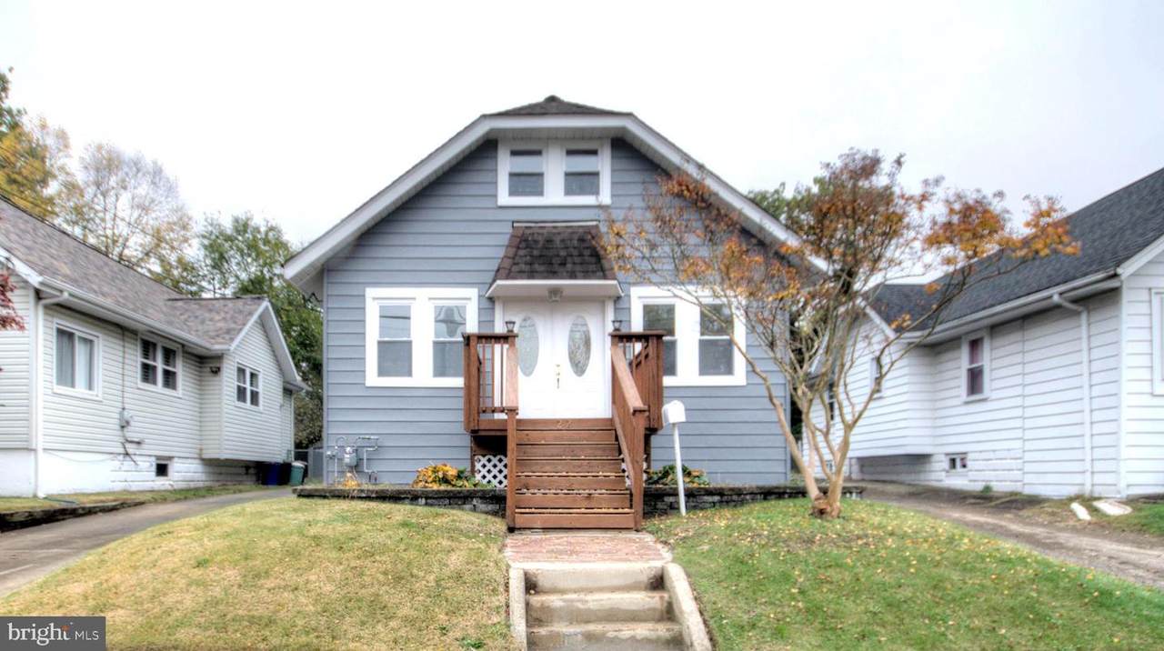 22 4TH Avenue - Photo 1