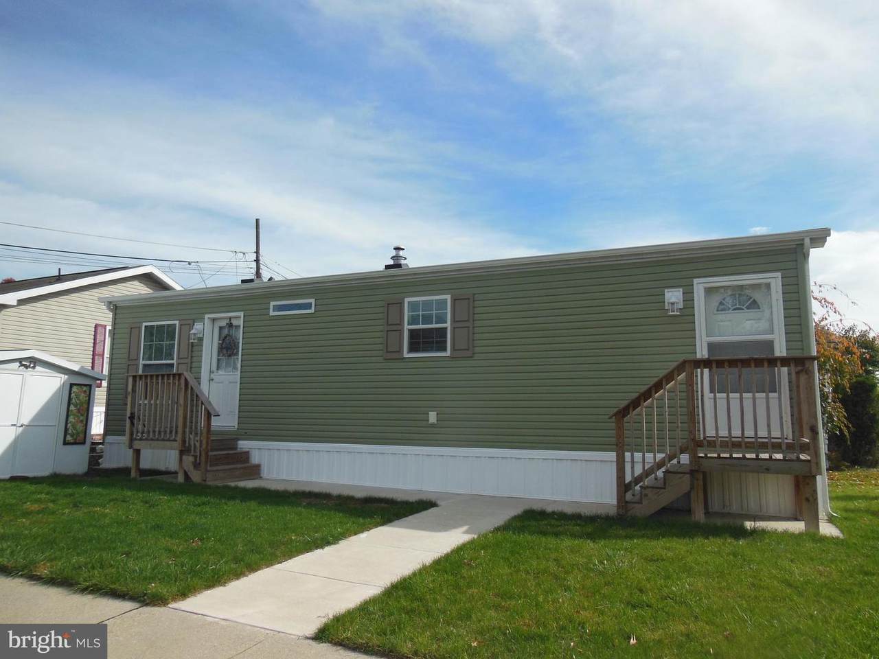 1405 Farrell Avenue - Photo 1