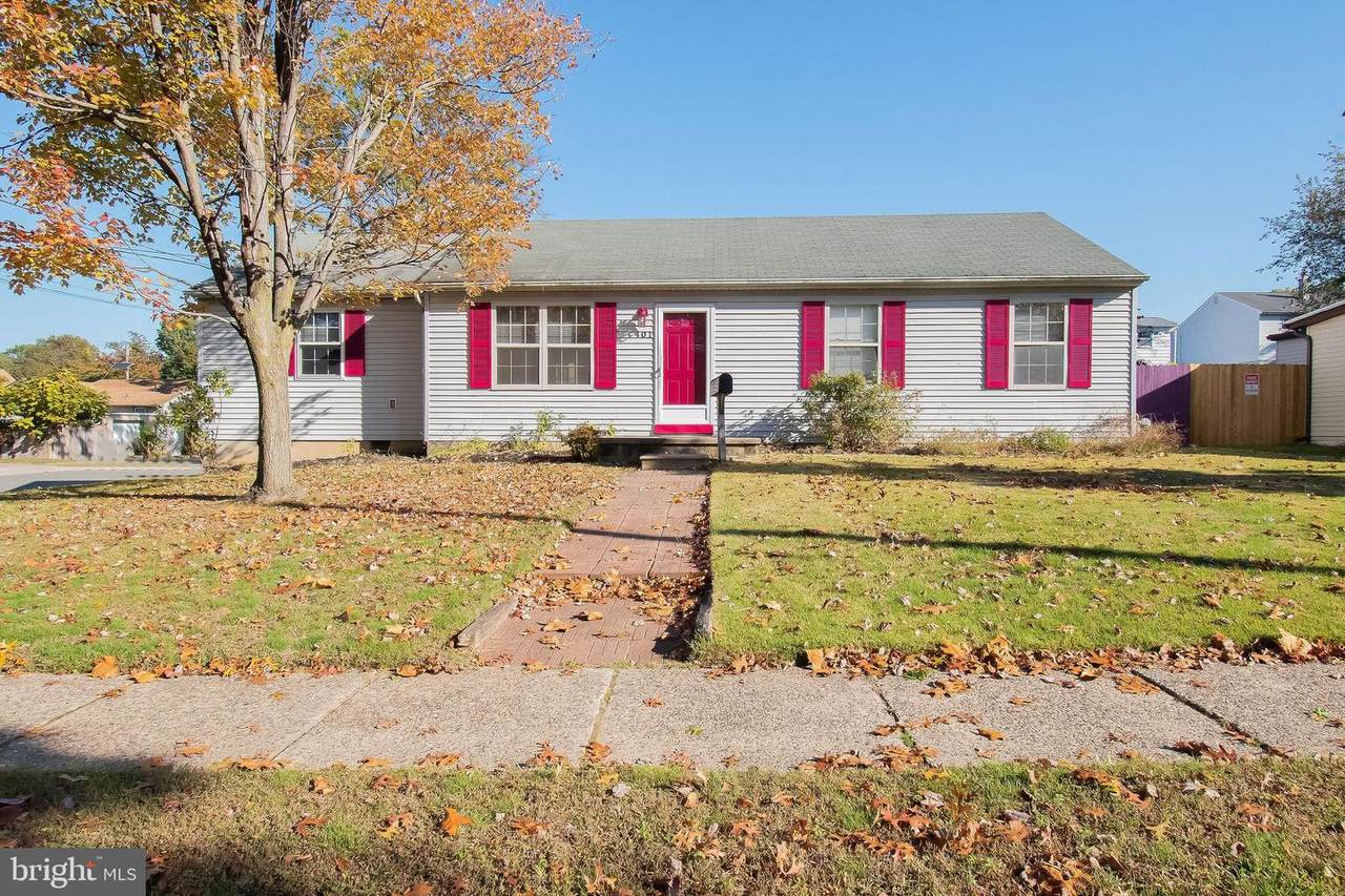 401 Princeton Avenue - Photo 1