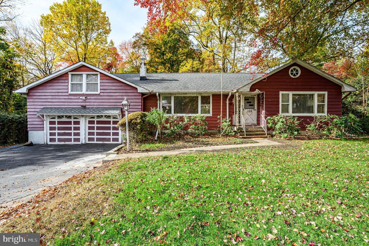 109 Stockton Avenue - Photo 1