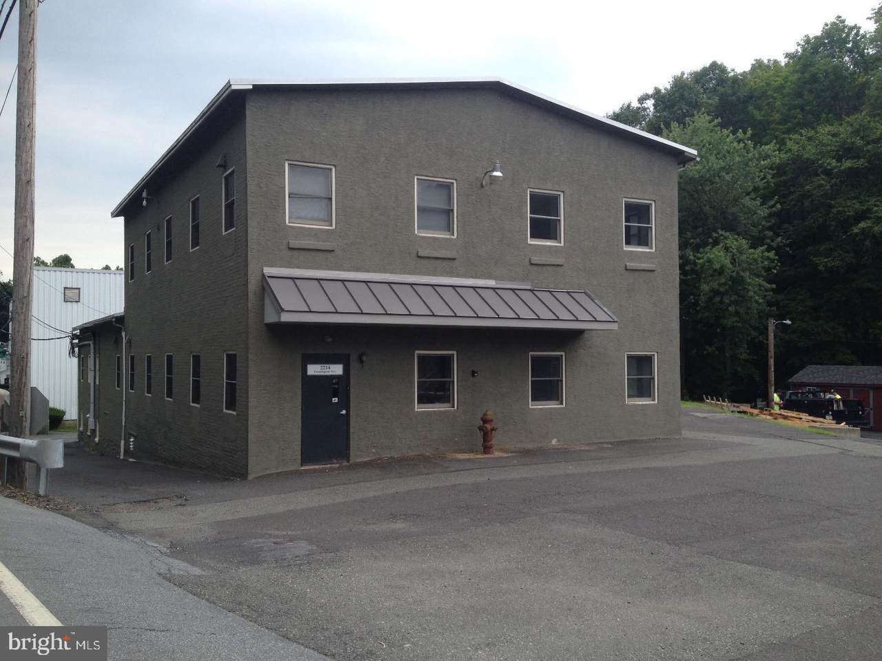 2214 Farmington Avenue - Photo 1