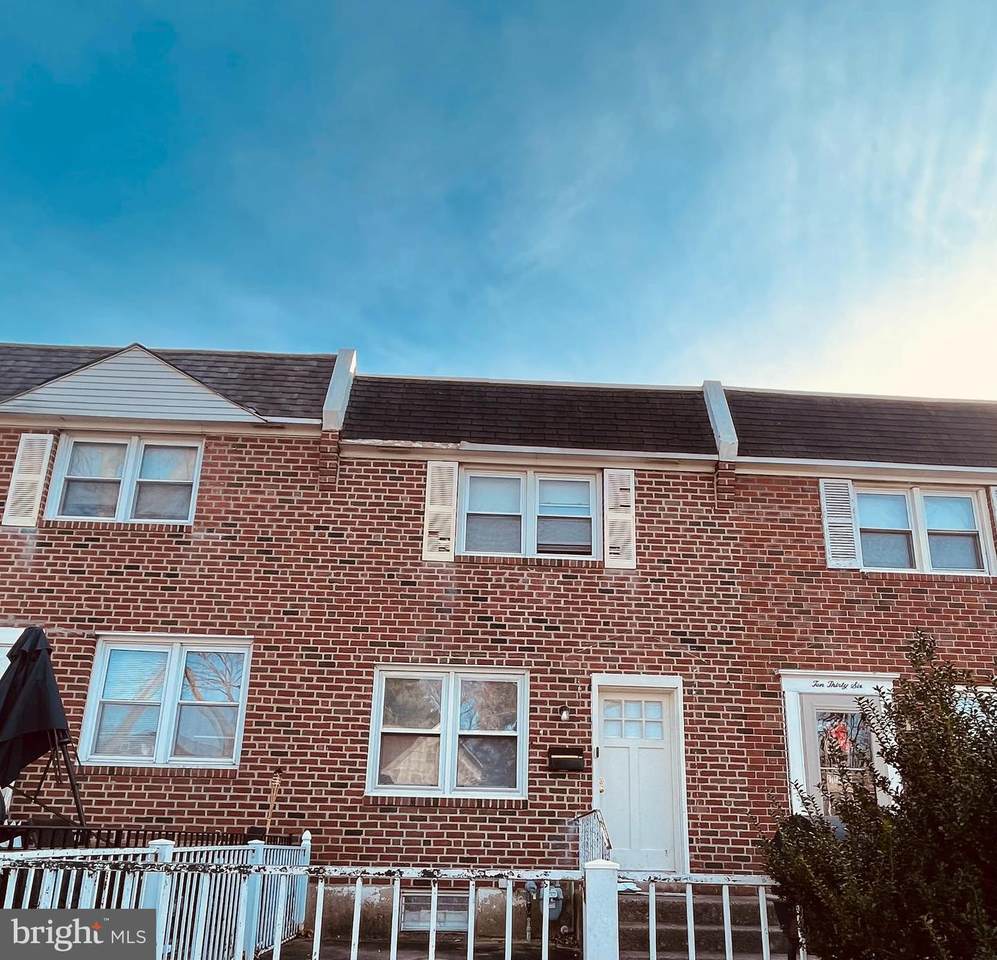 1034 N ACADEMY AVE - Photo 1