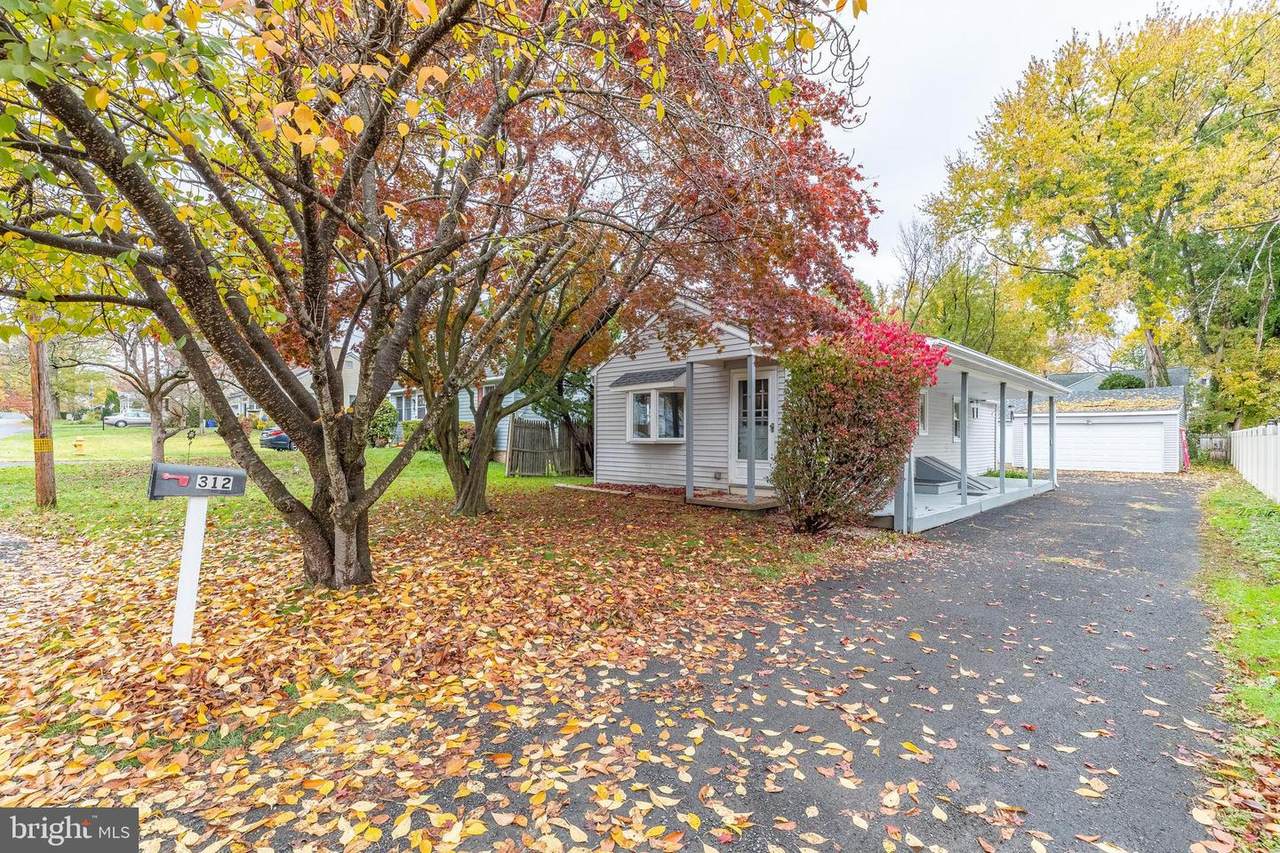 312 Warren Road - Photo 1