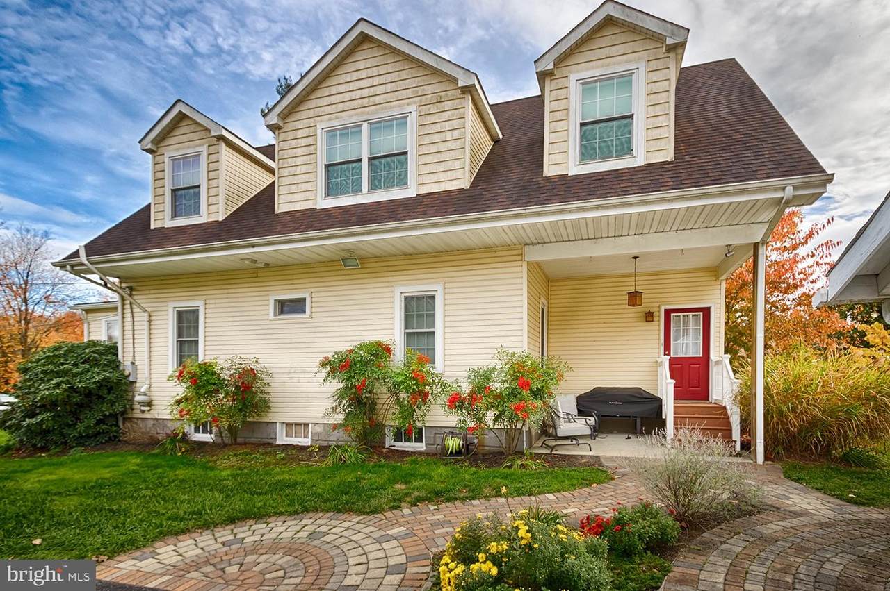 56 9TH Street - Photo 1
