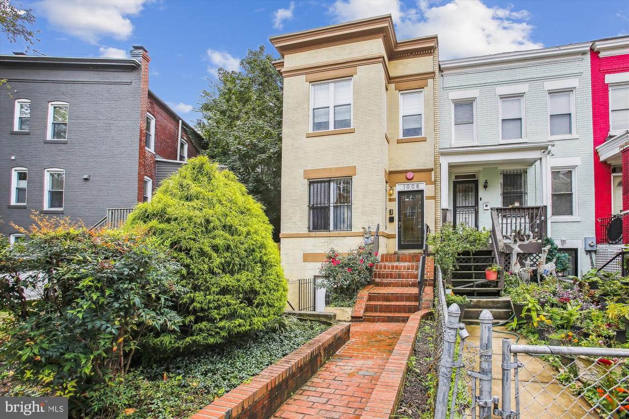 1008 Spring Road - Photo 1