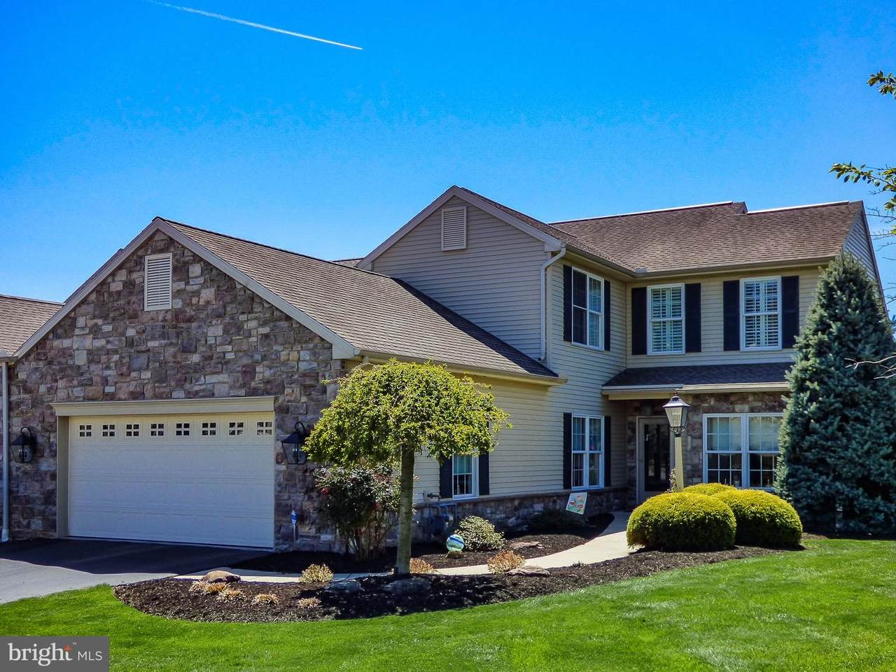 837 Meadow Court - Photo 1