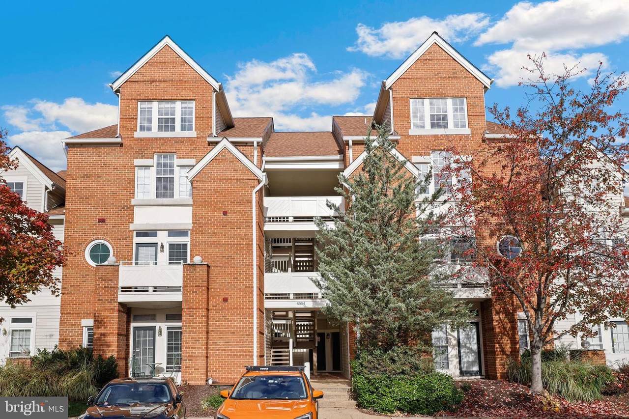 6954 Ellingham Circle - Photo 1