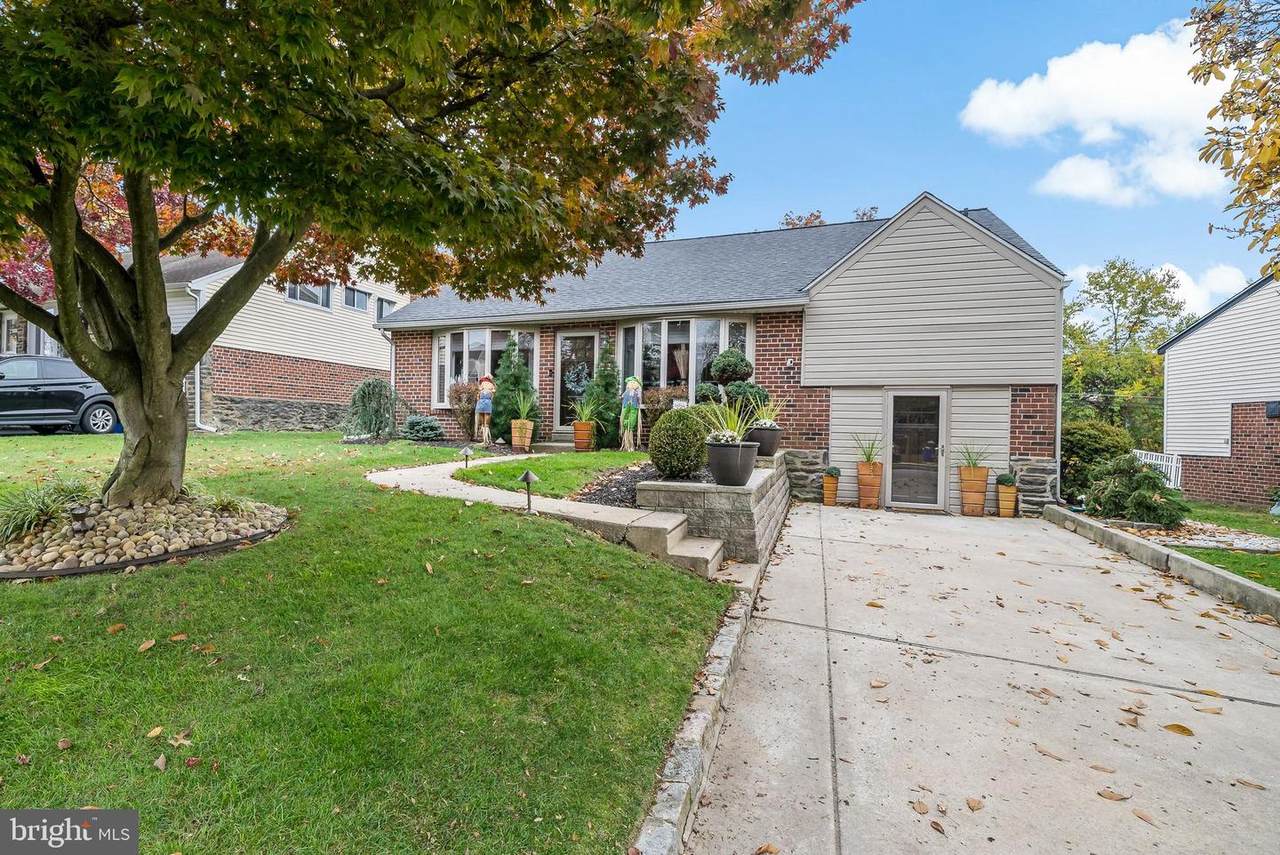 321 Glen Gary Drive - Photo 1