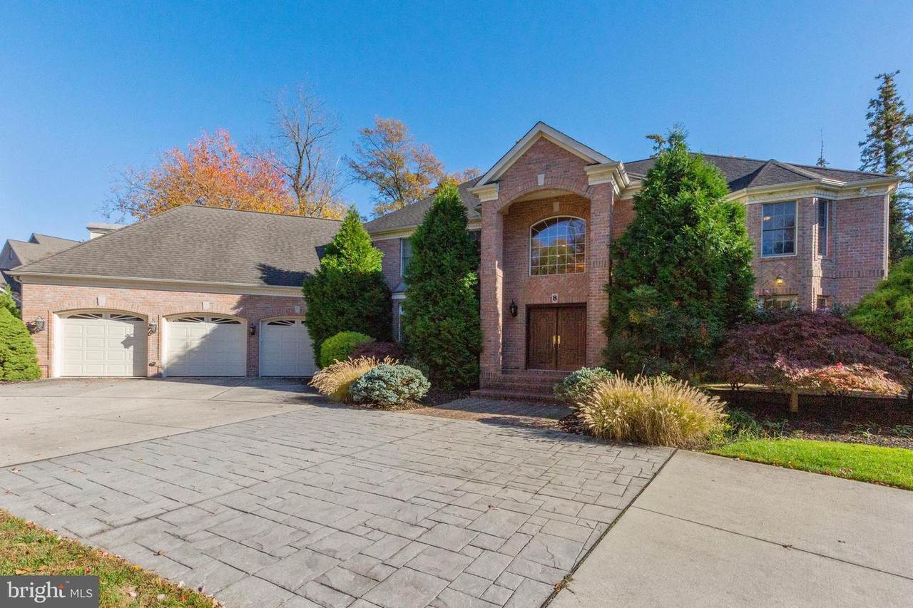 8 Longwood Lane - Photo 1