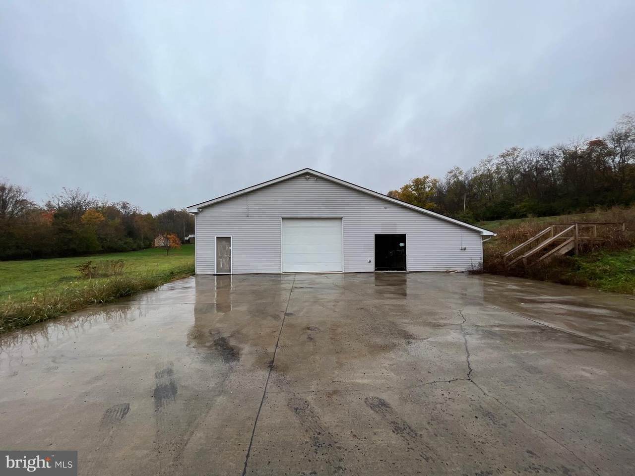 996 Mish Road - Photo 1