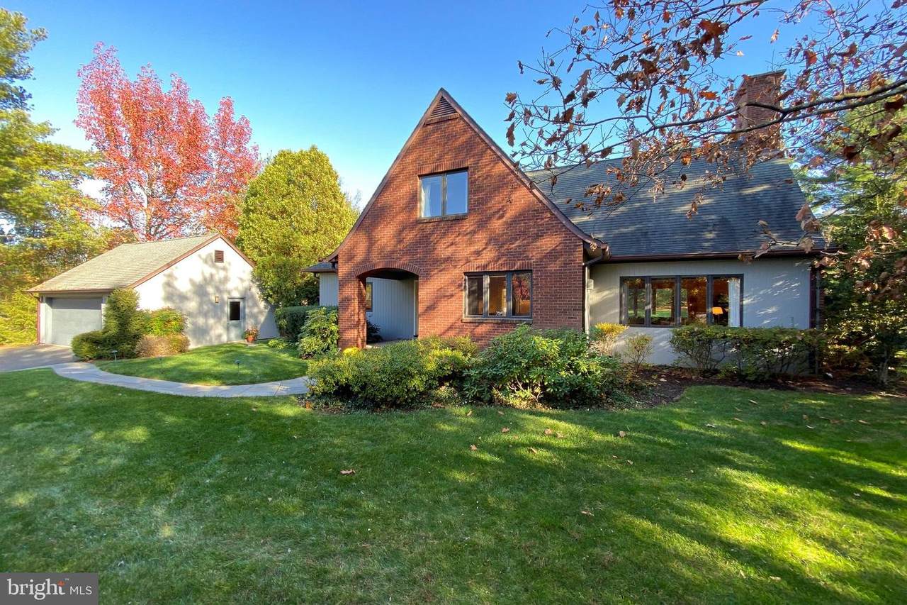 39 Constitution Hill West - Photo 1