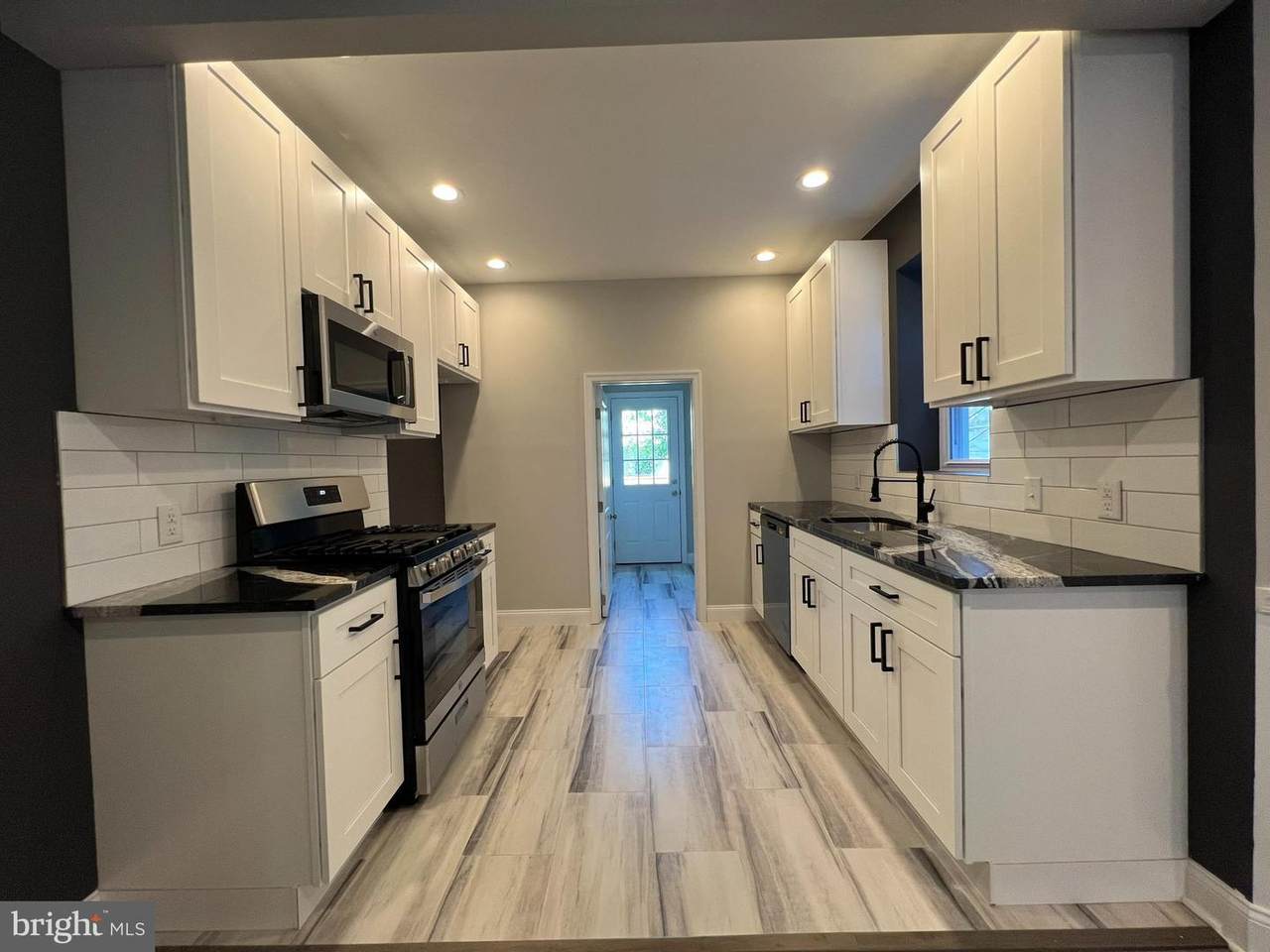 1625 60TH Street - Photo 1