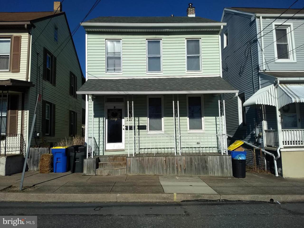 221 Ann Street - Photo 1