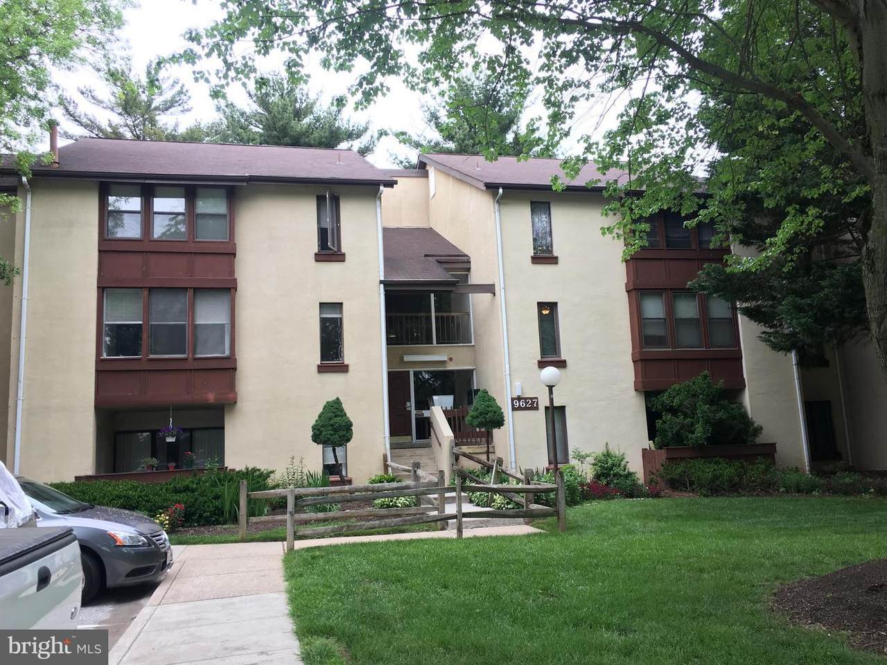 9627 Whiteacre Road - Photo 1