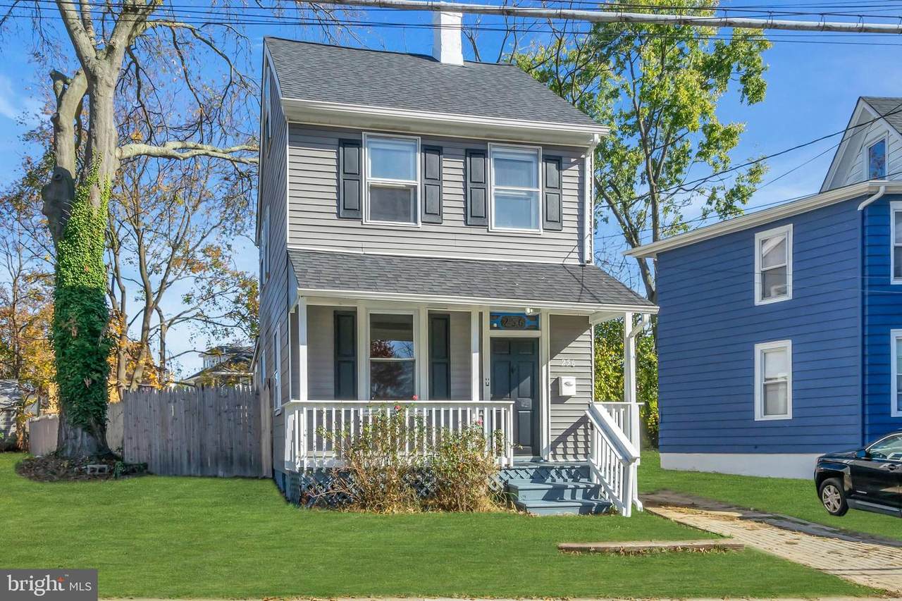 256 Barber Avenue - Photo 1