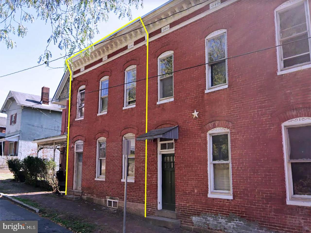 254 Columbia Street - Photo 1
