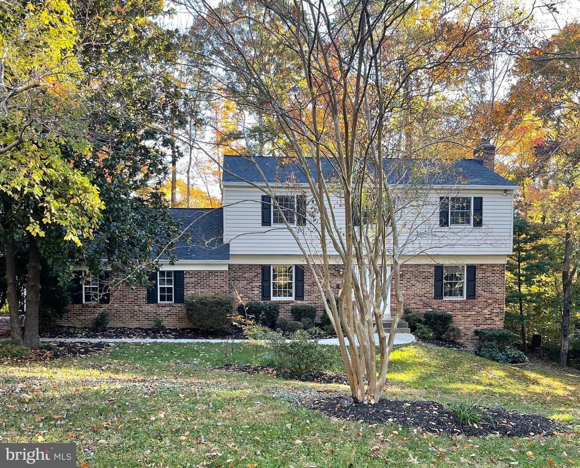 8504 Shadeway Place - Photo 1