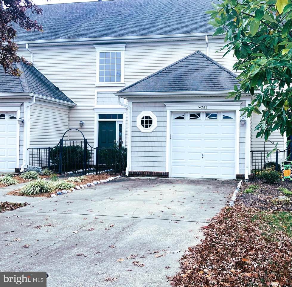 14288 Foxhall Road - Photo 1