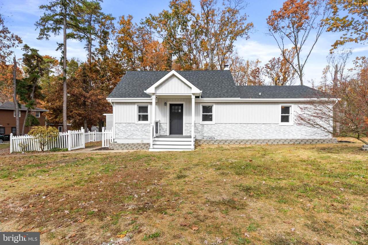 149 Linden Street - Photo 1
