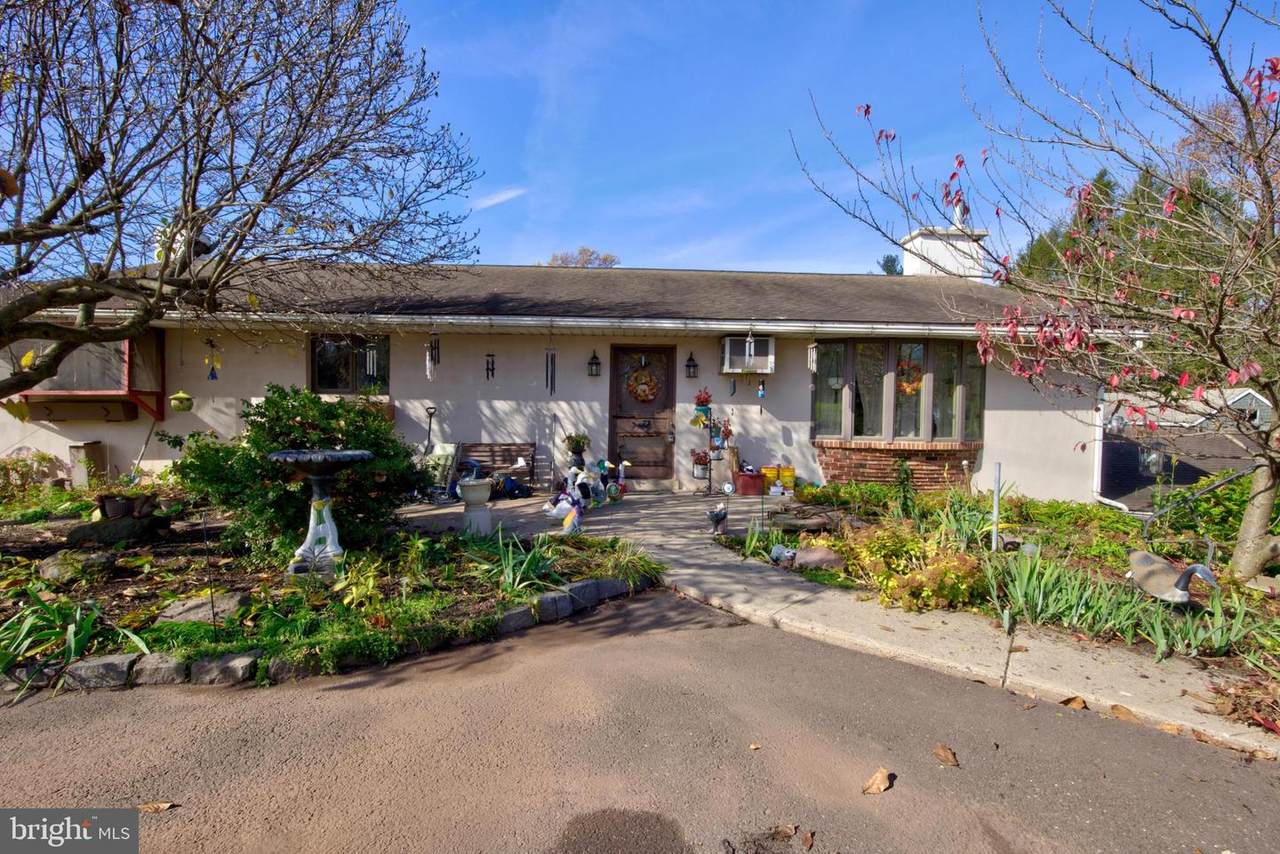 363 Evergreen Road - Photo 1