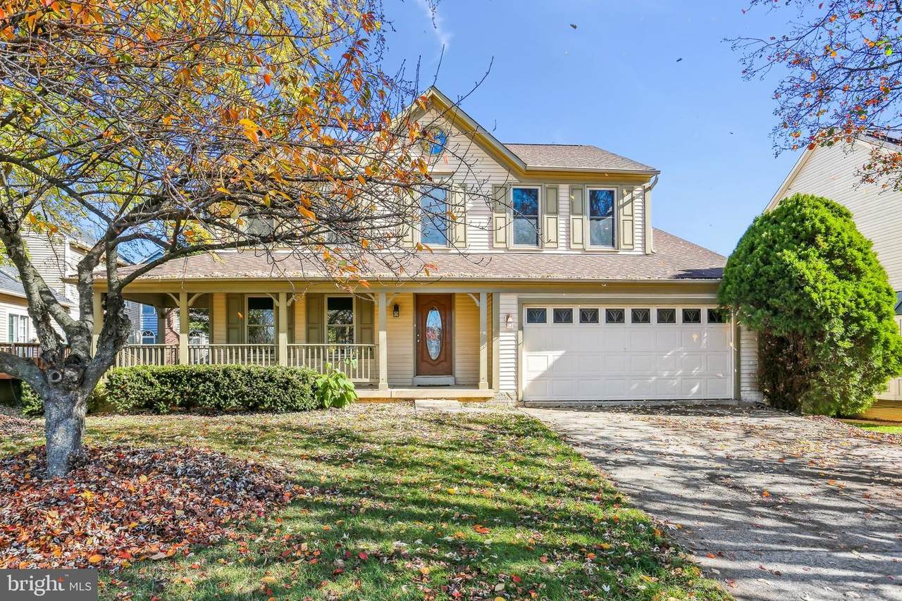 5305 Kingsbrook Drive - Photo 1