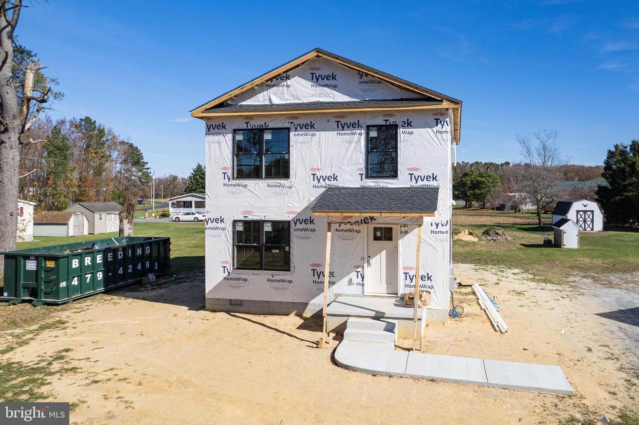 674 Bedford Street - Photo 1